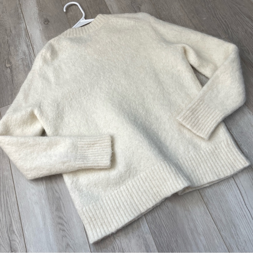 Vince Alpaca Sweater crewneck long sleeve womens Cream small classic minimalist - Picture 4 of 6